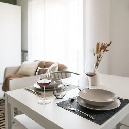 Safari Loft Borgo Trento - Free Parking And Walk To Arena