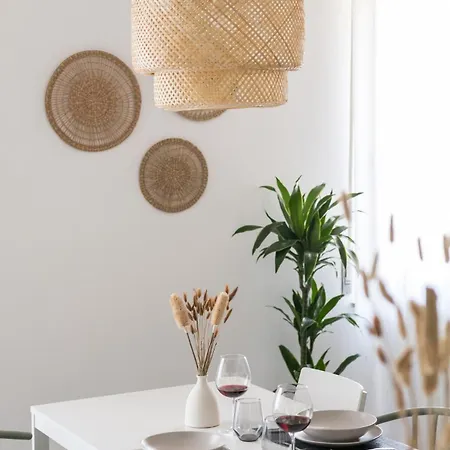 Apartamento Safari Loft Borgo Trento - Free Parking And Walk To Arena *